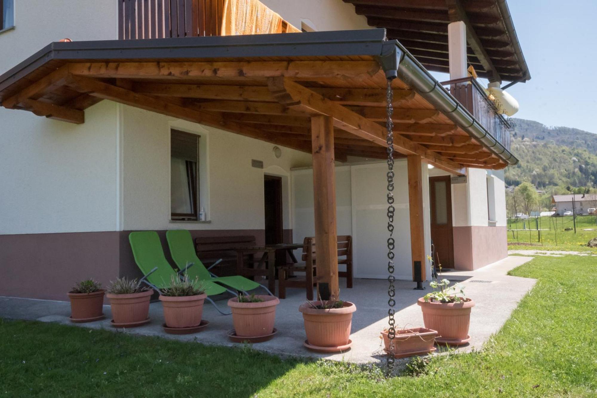 Apartment And Room Natasa Kobarid Exterior foto
